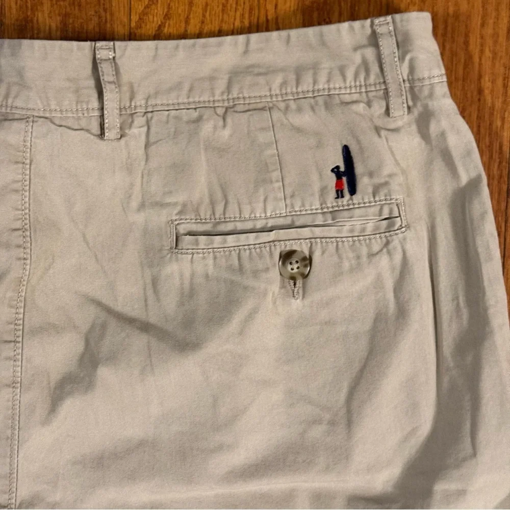Johnnie-O Men's Tan Shorts Size 38